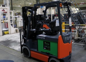 Toyota forklift with lithium ion batteries
